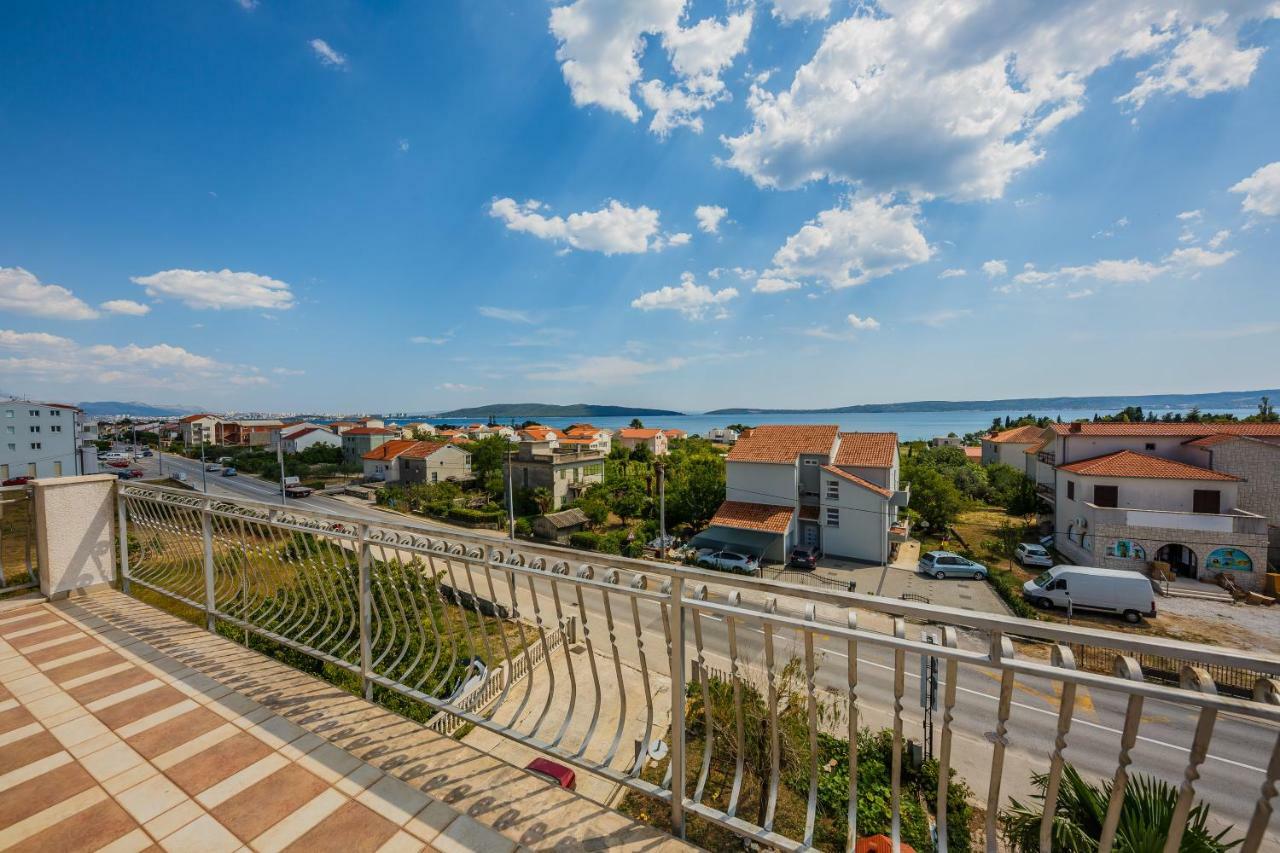 Apartman Lucija Kaštela المظهر الخارجي الصورة