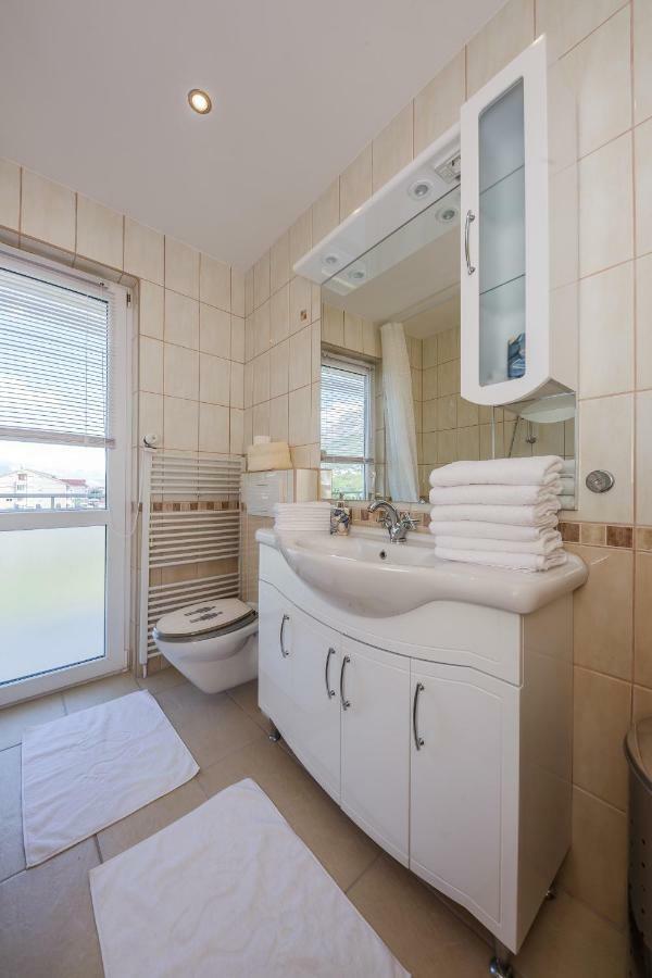 Apartman Lucija Kaštela المظهر الخارجي الصورة