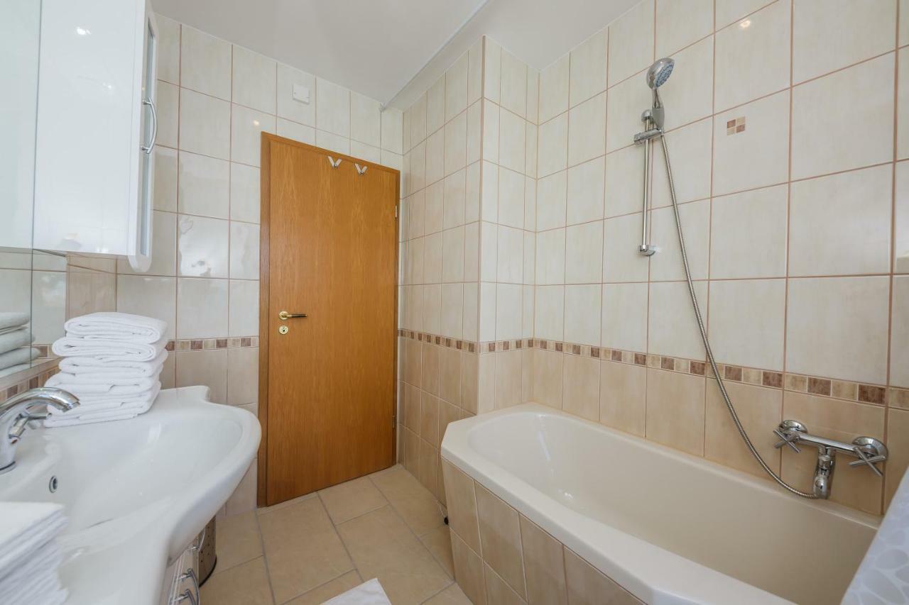 Apartman Lucija Kaštela المظهر الخارجي الصورة